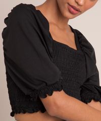 Blusa-Cropped-de-Crepe-com-Lastex-Manga-Bufante-Decote-Reto-Preta-1004783-Preto_4