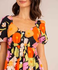 vestido-curto-estampado-floral-manga-bufante-decote-princesa-com-botoes-preto-1002040-Preto_4
