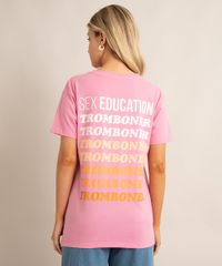 camiseta-de-algodao-sex-education-manga-curta-decote-redondo-rosa-1004376-Rosa_2