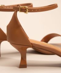 sandalia-feminina-salto-baixo-sino-vizzano-caramelo-1008734-Caramelo_5