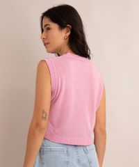 colete-cropped-de-trico-estampado-maca-decote-v-rosa-1010751-Rosa_2