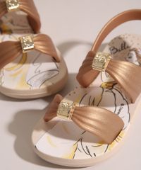 Sandalia-Infantil-Bela-com-Velcro-Grendene-Dourado-1005809-Dourado_2