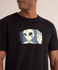 camiseta-de-algodao-et-brilha-no-escuro-manga-curta-gola-careca-preta-1006247-Preto_2