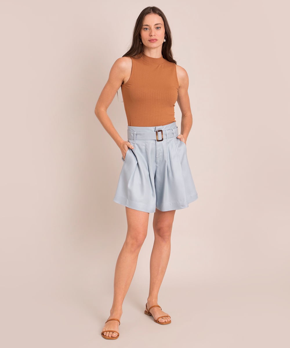 short de viscose cintura alta pregas com cinto azul claro