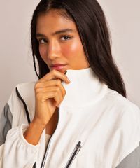 9998566-Off_White_5