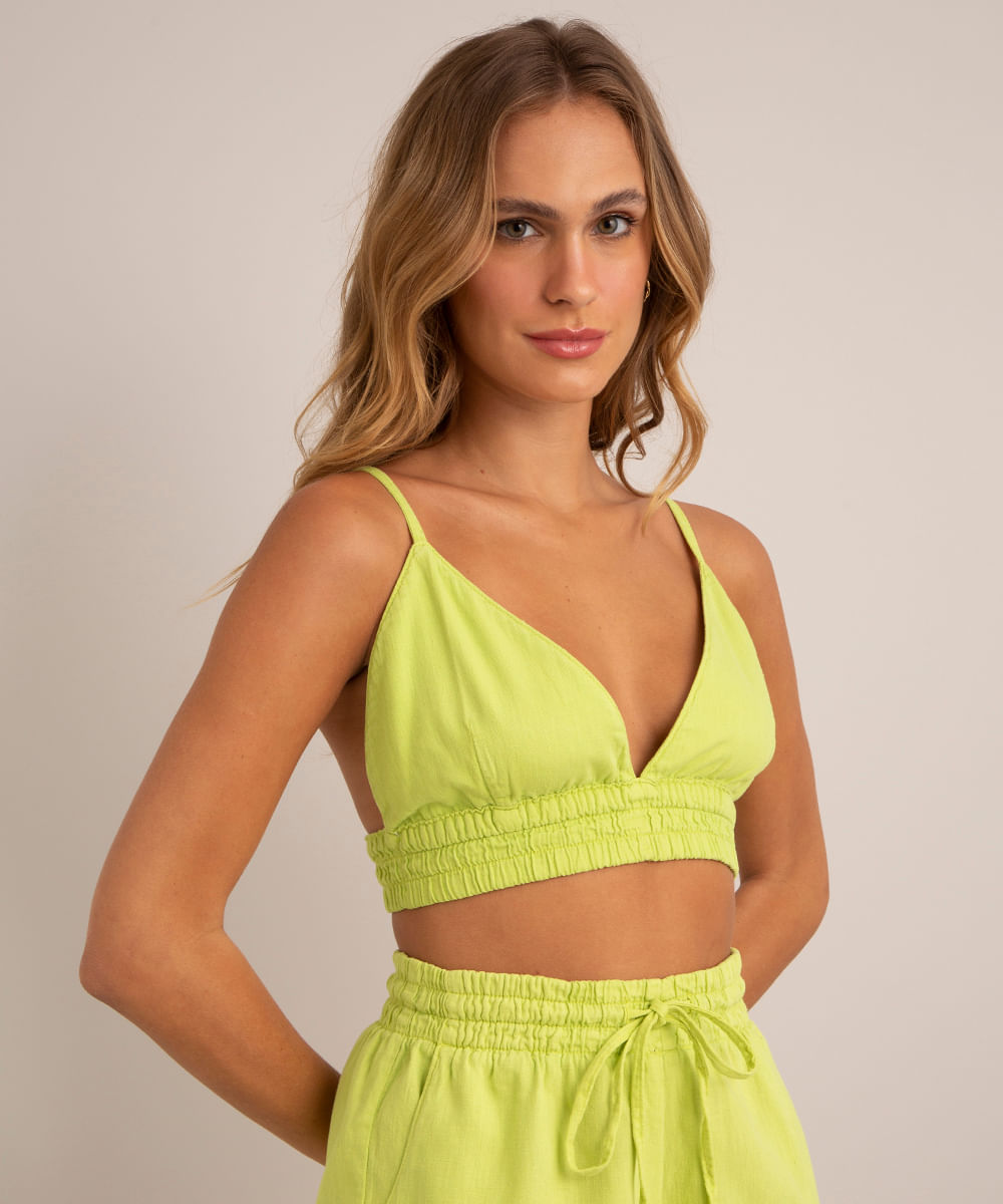 top cropped com liocel alça fina decote v verde lima