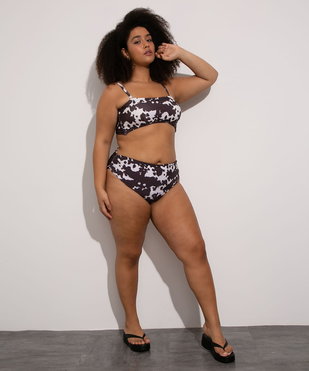 biquíni calcinha mindset plus size asa delta cintura alta estampado animal print vaca com proteção UV50+ marrom