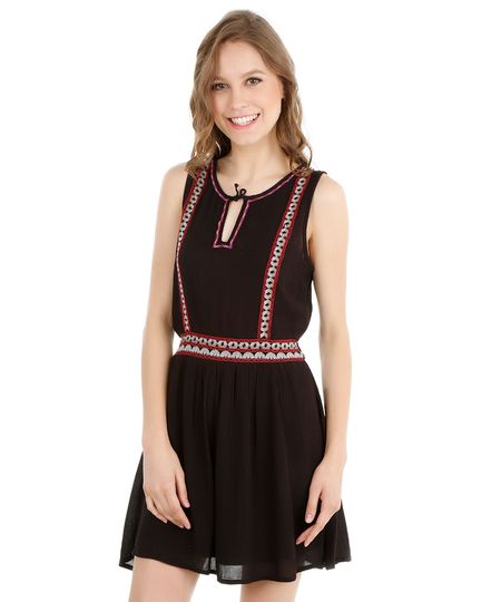 Vestido-Capricho-com-Bordado-Etnico-Preto-8020085-Preto_1 Vestido-Capricho-com-Bordado-Etnico-Preto-8020085-Preto_1