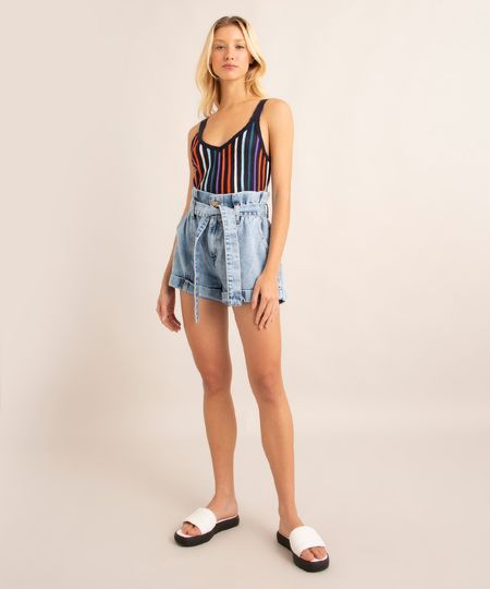 short-jeans-clochard-cintura-super-alta-com-amarracao-alem-dos-mares-alter-do-chao-grazi-massafera-azul-claro-1013197-Azul_Claro_1