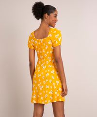 vestido-curto-estampado-margaridas-manga-curta-decote-coracao-com-no-amarelo-1007517-Amarelo_2