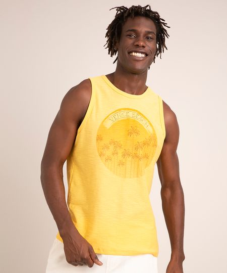 regata-de-algodao-gola-careca-estampada-coqueiros-amarela-1012100-Amarelo_1