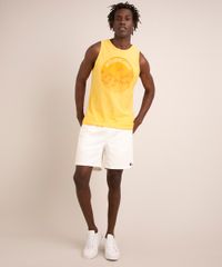 regata-de-algodao-gola-careca-estampada-coqueiros-amarela-1012100-Amarelo_3