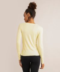 blusa-esportiva-ace-com-recorte-manga-longa-decote-redondo-amarelo-claro-1004446-Amarelo_Claro_2 blusa-esportiva-ace-com-recorte-manga-longa-decote-redondo-amarelo-claro-1004446-Amarelo_Claro_2