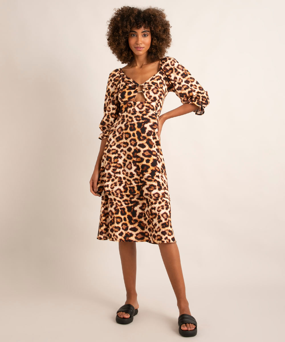 vestido midi de animal print onça cut out manga bufante além dos mares salvador preta gil marrom