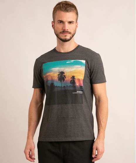 camiseta-com-estampa-de-paisagem-manga-curta-gola-careca-cinza-mescla-escuro-1008506-Cinza_Mescla_Escuro_1