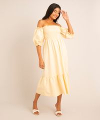 Vestido Ombro a Ombro Midi com Fenda Amarelo corpo inteiro
