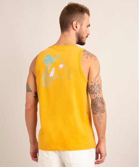 regata-de-algodao-gola-careca-estampa-de-surfistas-amarelo-1011565-Amarelo_1