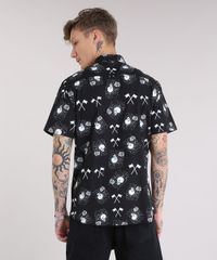 Camisa-Masculina-Estampada-de-Caveiras-com-Bolso-Manga-Curta-Preta-8872770-Preto_2