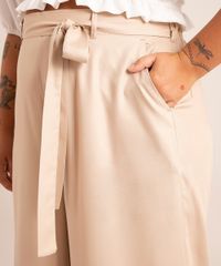 calca-plus-size-wide-leg-de-viscose-com-amarracao-cintura-alta-bege-1006419-Bege_4