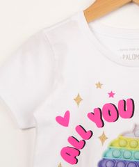blusa-infantil-em-algodao-com-estampa-interativa-localizada-de-cupcake-com-glitter-manga-curta-off-white-1015781-Off_White_4