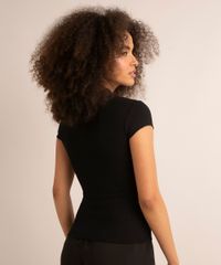 blusa-canelada-frufru-manga-curta-gola-alta-preta-1014195-Preto_2