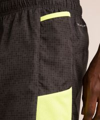 short-esportivo-ace-estampado-geometrico-com-recortes-refletivo-e-bolso-com-ziper-preto-9998135-Preto_4