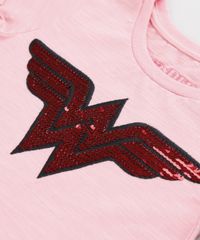 Blusa-Infantil-Mulher-Maravilha-com-Paetes-Dupla-Face-Manga-Curta-Decote-Redondo-Rosa-9268825-Rosa_4