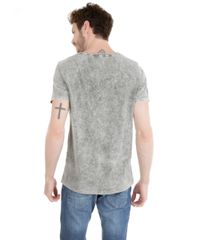 Camiseta-com-Bolso-Chumbo-8116780-Chumbo_2