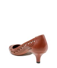 Scarpin-com-Recortes-Vazados-Marrom-8060737-Marrom_3
