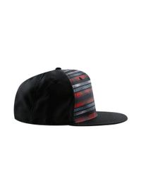 Bone-com-Estampa-Listrada-Preto-8033114-Preto_2