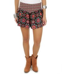 Short-Saia-Floral-Preto-7980151-Preto_1
