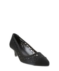 Scarpin-com-Recortes-Vazados-Preto-8060721-Preto_1