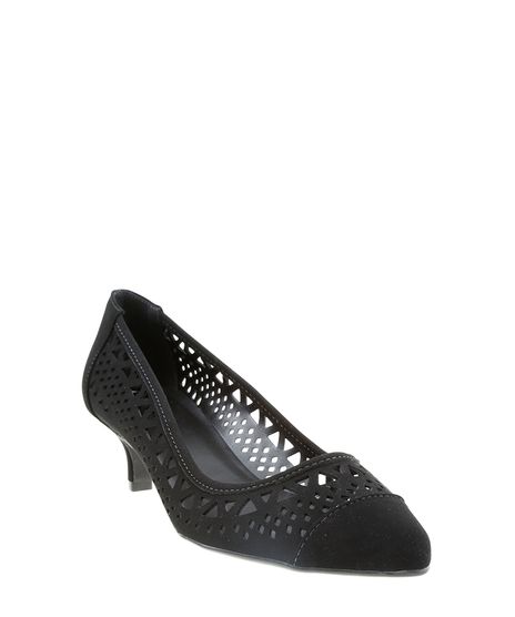 Scarpin-com-Recortes-Vazados-Preto-8060721-Preto_1