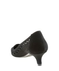 Scarpin-com-Recortes-Vazados-Preto-8060721-Preto_3