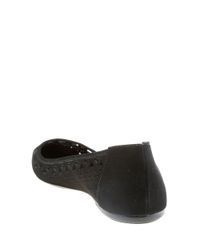 Sapatilha-com-Recortes-Vazados-Preta-8060236-Preto_3