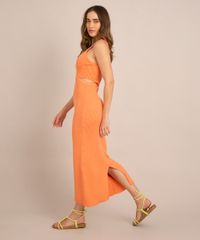 vestido-midi-de-trico-canelado-cut-out-alca-fina-com-fenda-alem-dos-mares-noronha-manu-gavassi-coral-1009746-Coral_3
