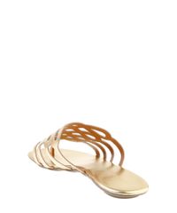 Rasteira-com-Recortes-Vazados-Dourada-8121081-Dourado_3