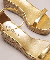 sandalia-feminina-plataforma-alta-metalizada-com-corda-alem-dos-mares-dourada-1014363-Dourado_2