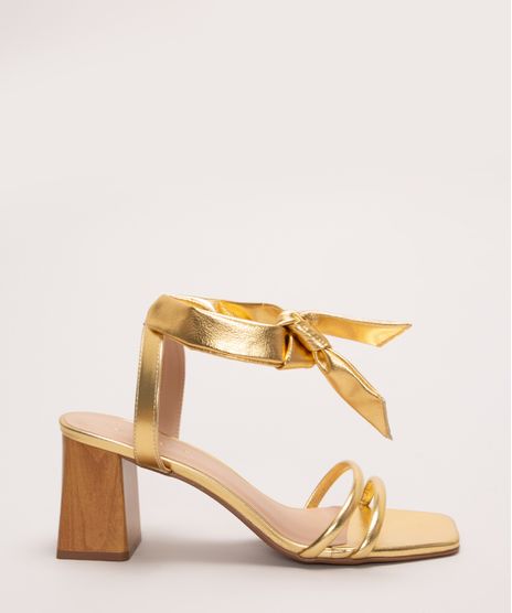 sandalia-feminina-bico-quadrado-salto-quadrado-medio-de-madeira-com-amarracao-alem-dos-mares-dourada-1014357-Dourado_1