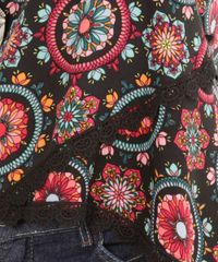 Regata-Floral-com-Guipir-Preta-7980052-Preto_4