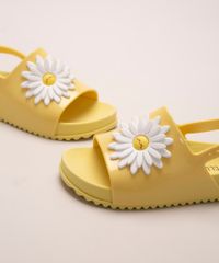 sandalia-infantil-com-margaria-baby-club-amarelo-1006368-Amarelo_2