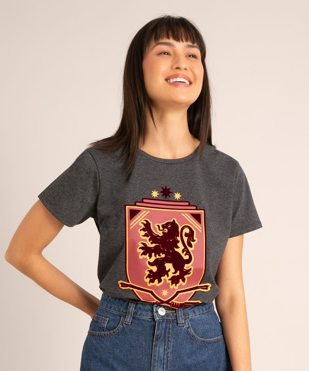 Blusa Feminina Harry Potter Grifinória Manga Curta Decote Redondo Cinza Mescla Escuro