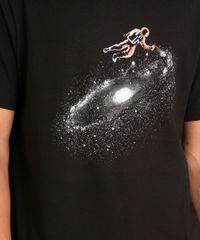 camiseta-de-algodao-manga-curta-gola-careca-estampa-astronauta-preta-1006414-Preto_2