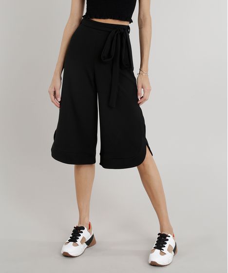 calça pantacourt preta cea