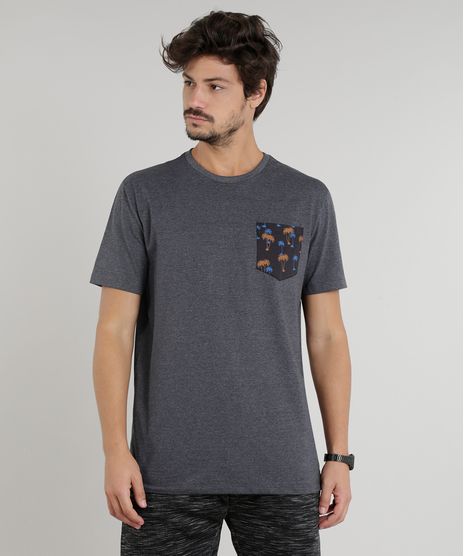 Camiseta-Masculina-com-Bolso-Estampado-de-Coqueiros-Manga-Curta-Gola-Careca-Cinza-Mescla-Escuro-9293674-Cinza_Mescla_Escuro_1