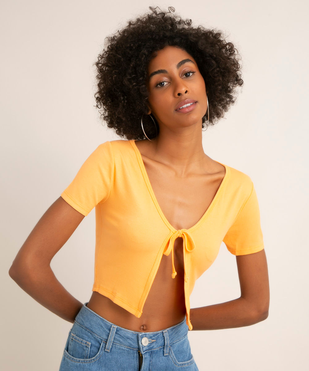 cardigan cropped canelado com amarração manga curta laranja