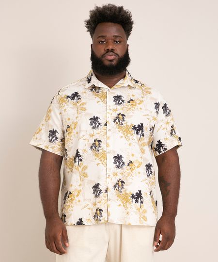 Camisa Plus Size Manga Curta Estampado Bege frente Camisa Plus Size Manga Curta Estampado Bege frente
