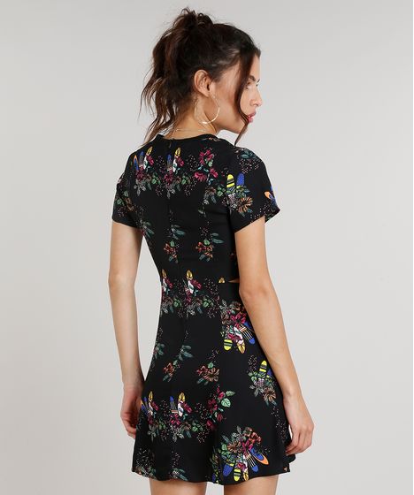 vestido preto estampado com flores