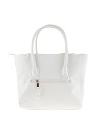 Bolsa-Trapezio-com-Matelasse-Branca-8035241-Branco_3
