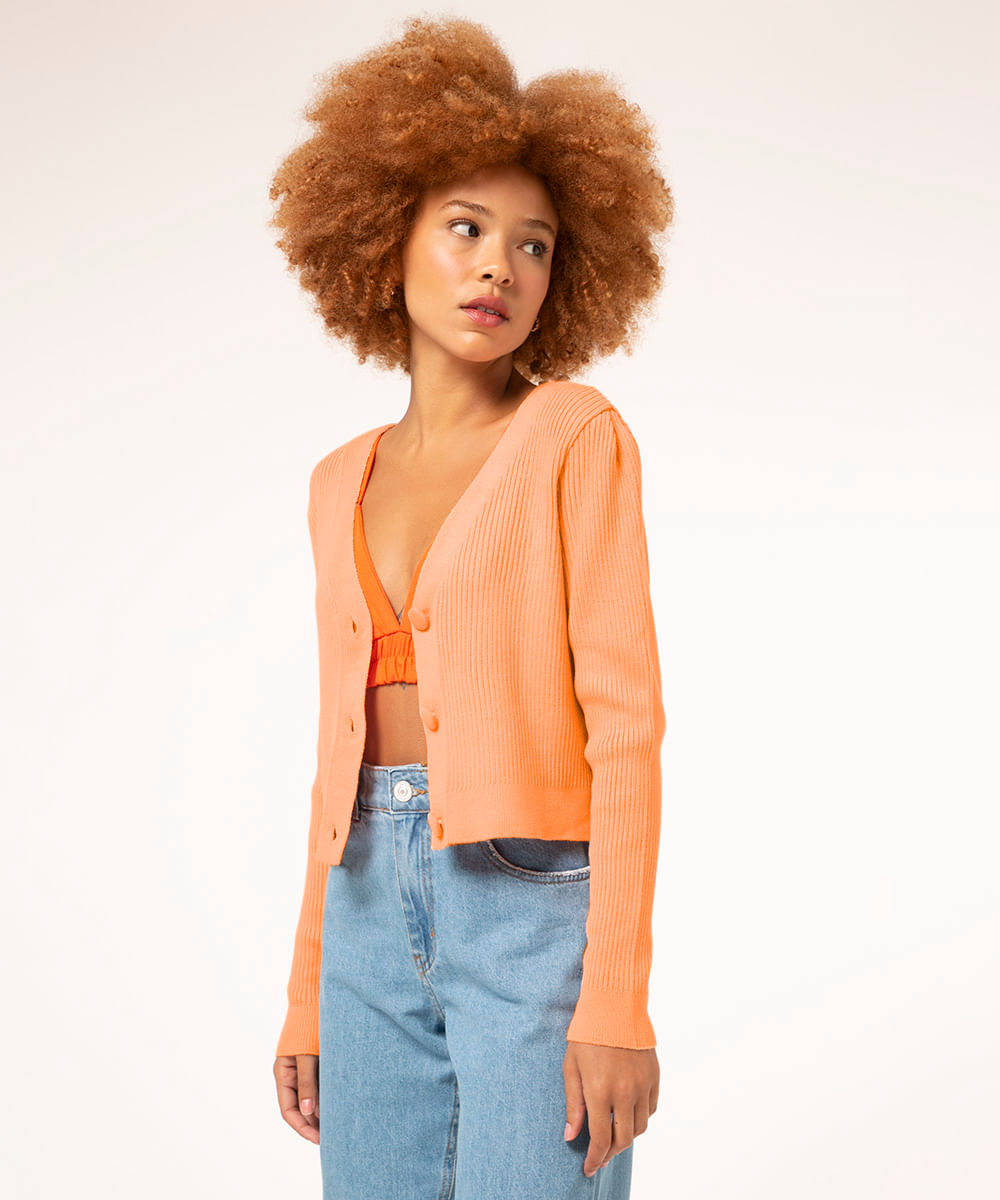 Cardigan Cropped de Tricô Canelado Decote V Coral